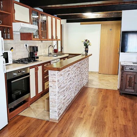 Kuca Za Odmor Pri Brozu Apartamento Kumrovec Exterior foto