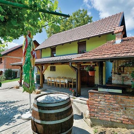 Kuca Za Odmor Pri Brozu Apartamento Kumrovec Exterior foto