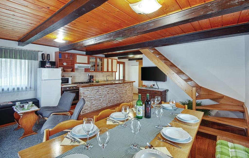 Kuca Za Odmor Pri Brozu Apartamento Kumrovec Exterior foto